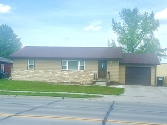 1002 N 1st St, Norfolk, NE 68701