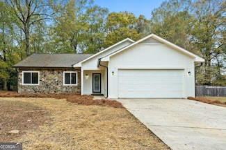 416 Rockaway Rd, Senoia, GA 30276