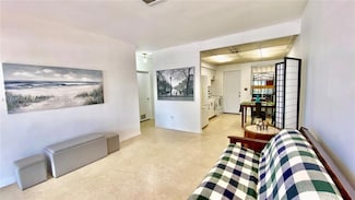 580 NE 139th St, North Miami, FL 33161