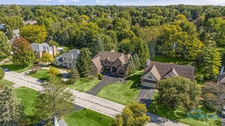 5266 Spring Meadow Ln, Sylvania, OH 43560