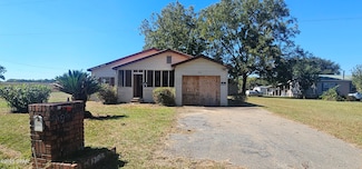 5493 Ellaville Rd, Campbellton, FL 32426