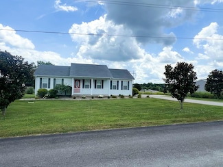 373 Lawless Ln, Jamestown, KY 42629