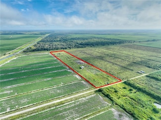 7050 6th Ave, Labelle, FL 33935