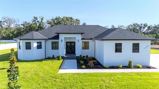 14080 Sydney Rd, Dover, FL 33527