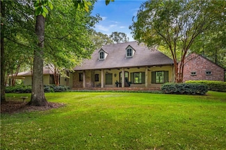 1511 Masters Dr, Pineville, LA 71360