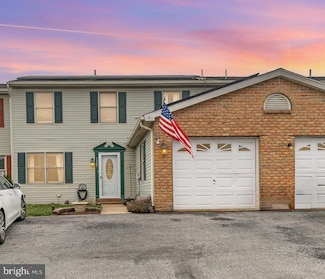 1387 Sholly Ave, Lebanon, PA 17046