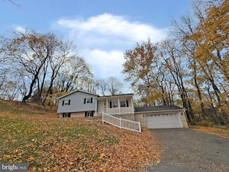 1316 Edgemont Rd, Harrisburg, PA 17109