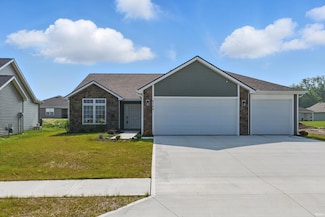 4746 Whittlebury Dr, Fort Wayne, IN 46818