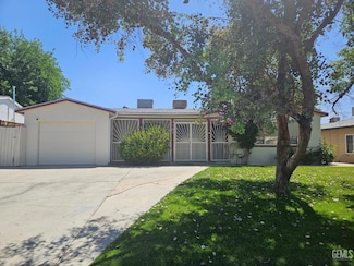 1101 Chelsea St, Bakersfield, CA 93306