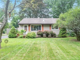 2686 Elmwood Ave, Ann Arbor, MI 48104