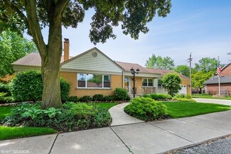 6252 N Hiawatha Ave, Chicago, IL 60646