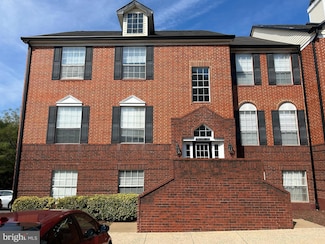 660 Gateway Dr SE Unit 103, Leesburg, VA 20175