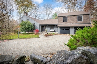 115 Mayapple Rd, Stamford, CT 06903