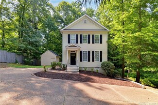 4 Braddock Ct, Williamsburg, VA 23185