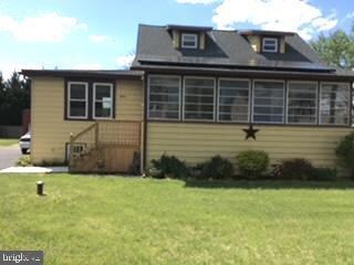 12 Goodyear Ln, Burlington, NJ 08016