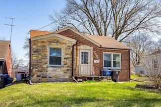 3919 Columbia St, Des Moines, IA 50313