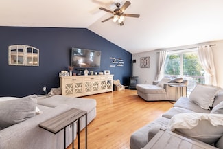 273 Leavitt Rd, Belmont, NH 03220