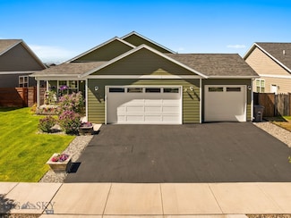 1004 Falcon Ridge Blvd, Belgrade, MT 59714