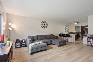 8414 Columbus Ave Unit 17, North Hills, CA 91343