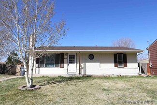910 Cleveland Ave, Cheyenne, WY 82001