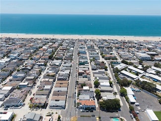 429 Longfellow Ave, Hermosa Beach, CA 90254