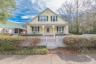 438 Laurens St NW, Aiken, SC 29801