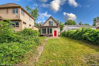 6903 Dandison Blvd, West Bloomfield, MI 48324