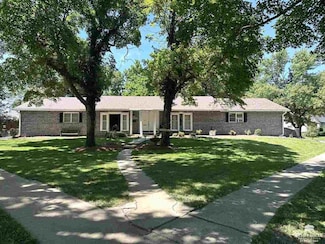 703 Castle St, Seneca, KS 66538