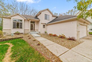 13521 James Ave S, Burnsville, MN 55337