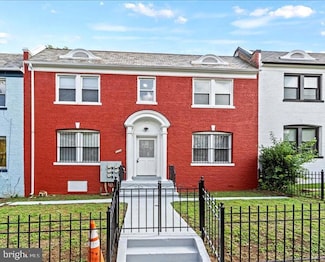 1258 Simms Place NE, Washington, DC 20002