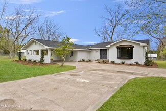 14217 Big Ridge Rd, Biloxi, MS 39532