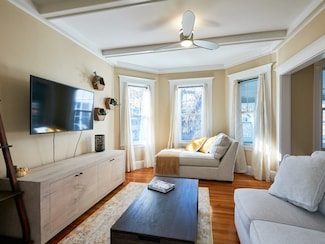 53 Aberdeen Ave Unit 2, Cambridge, MA 02138