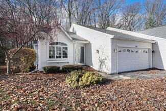 284 Winter Oaks Dr W Unit 74, Holland, MI 49424