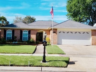 66 Granada Dr, Kenner, LA 70065