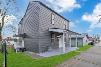 517 Adams St, Rochester, PA 15074