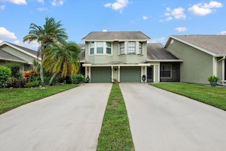 1562 SE Lynshire Ct, Port Saint Lucie, FL 34952