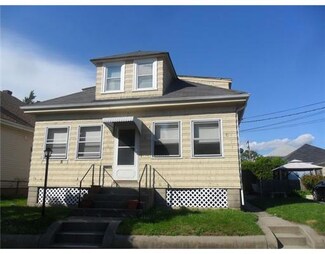 85 High School Ave, Cranston, RI 02910