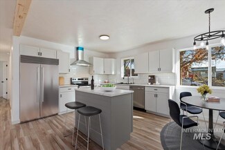 302 S Elm St, Jerome, ID 83338
