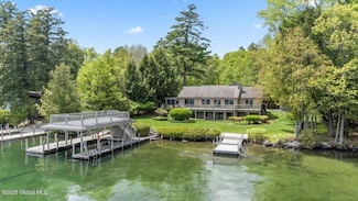 31 Fish Point Rd, Diamond Point, NY 12824