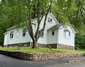 148 Burwell Rd, West Haven, CT 06516