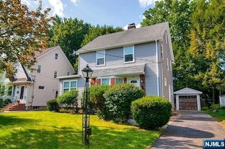 19 Harrison St, New Milford, NJ 07646