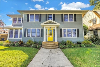 2320 5th St N, Saint Petersburg, FL 33704