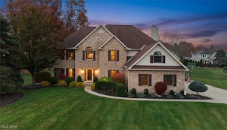 561 Monticello Dr, Avon Lake, OH 44012