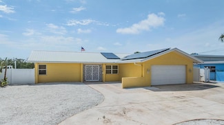 1421 Sea Gull Dr S, Saint Petersburg, FL 33707
