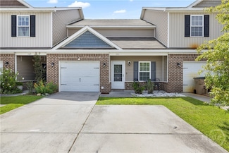 571 Governor Treutlen Cir, Pooler, GA 31322