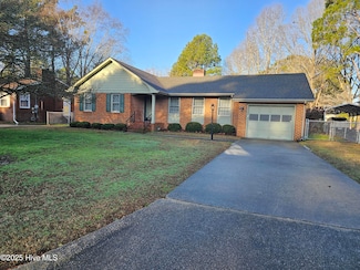 1511 Crescent Dr, Elizabeth City, NC 27909