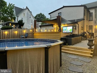 216 Chestnut St, Spring City, PA 19475