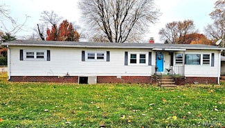 101 N Ruby Ln, Fairview Heights, IL 62208