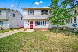 30317 Thomas St, Willowick, OH 44095