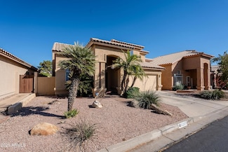1227 E Sheena Dr, Phoenix, AZ 85022